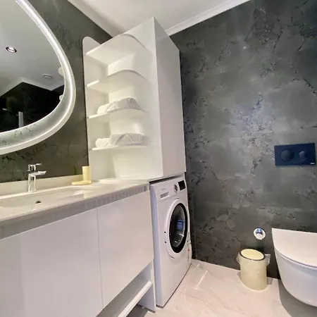 Via Mar - Experience Apartment *