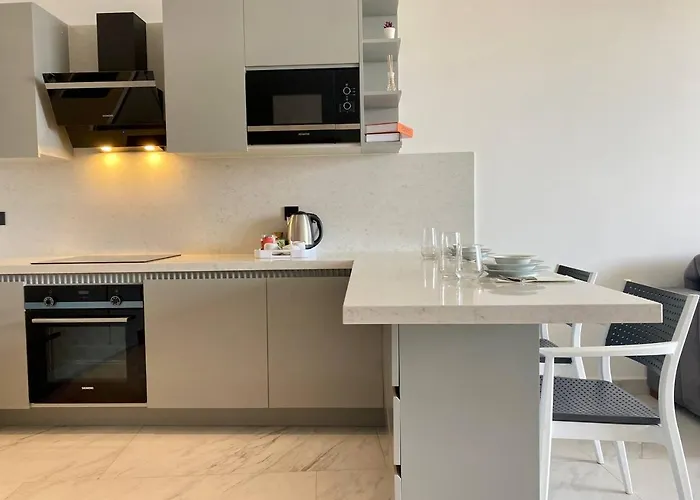 Via Mar - Experience