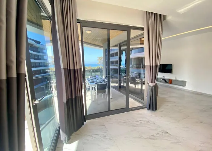 Via Mar - Experience *